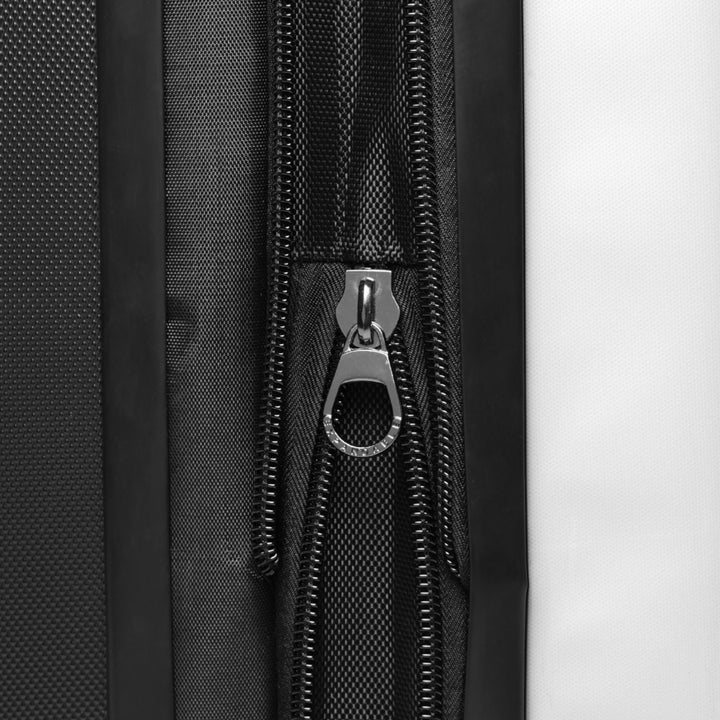 Suitcase Joshua  24